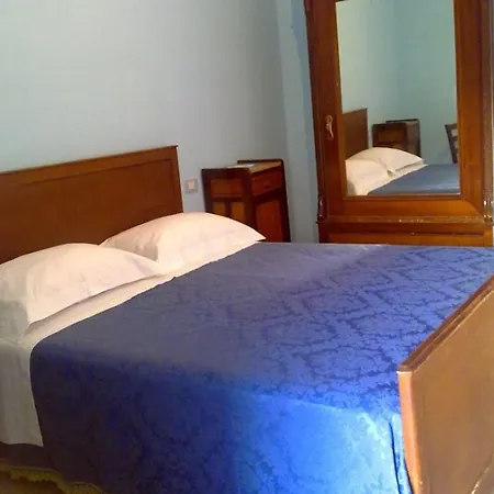 Le Cammarose Hotel *